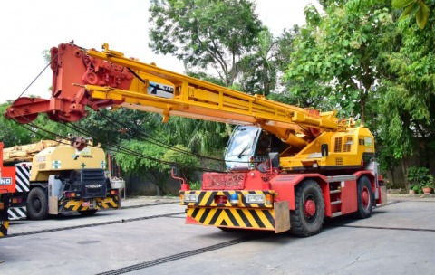 โมบายเครนให้เช่า